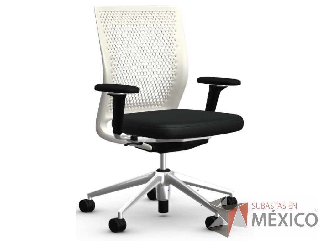 Lote 026 -ID Air. Con respaldo en polipropileno color blanco con perforaciones, asiento tapizado en tela color negro.