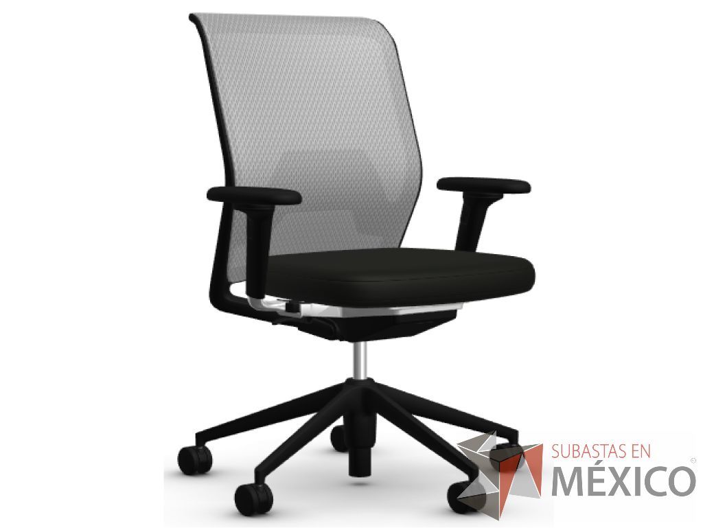 Lote 027 - ID Mesh. Con respaldo en malla tridimensional color gris, asiento tapizado en tela color negro.