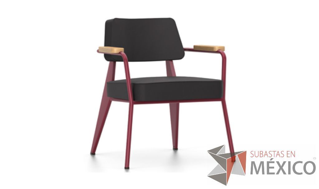 Lote 093 - Fateuil direction con asiento y respaldo relleno de poliuretano tapizado en tela negra, Twill.