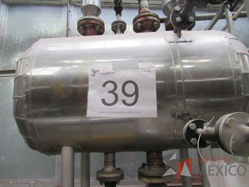 Lote 039 - Tanque de condensados fabricado en acero inoxidable