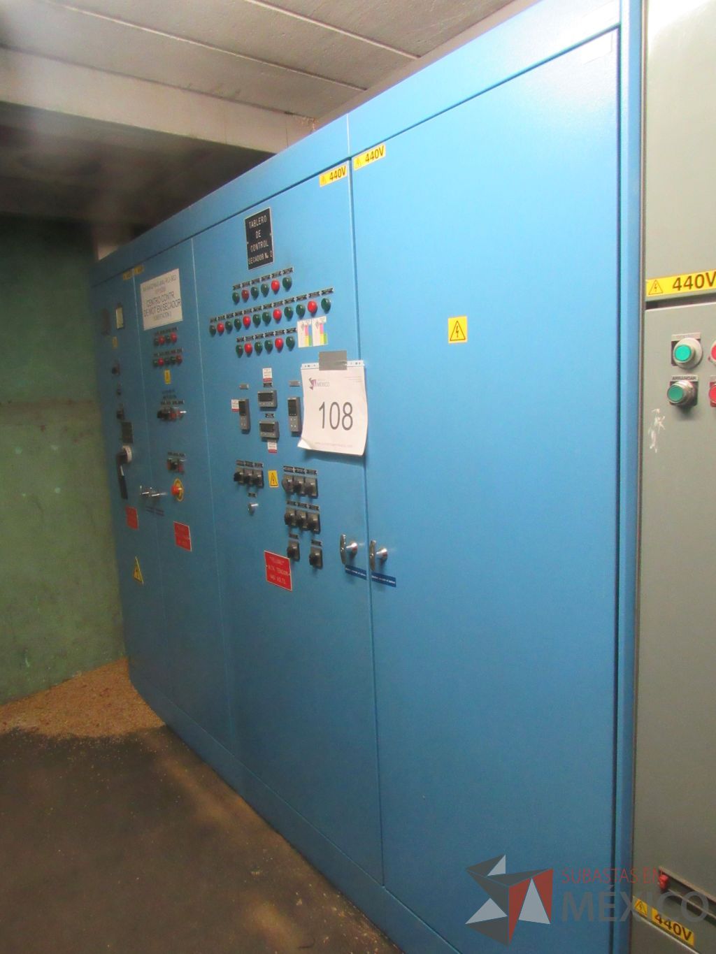 Lote 108 - Centro de controles de motores y tablero de control del secador - Imagen 2