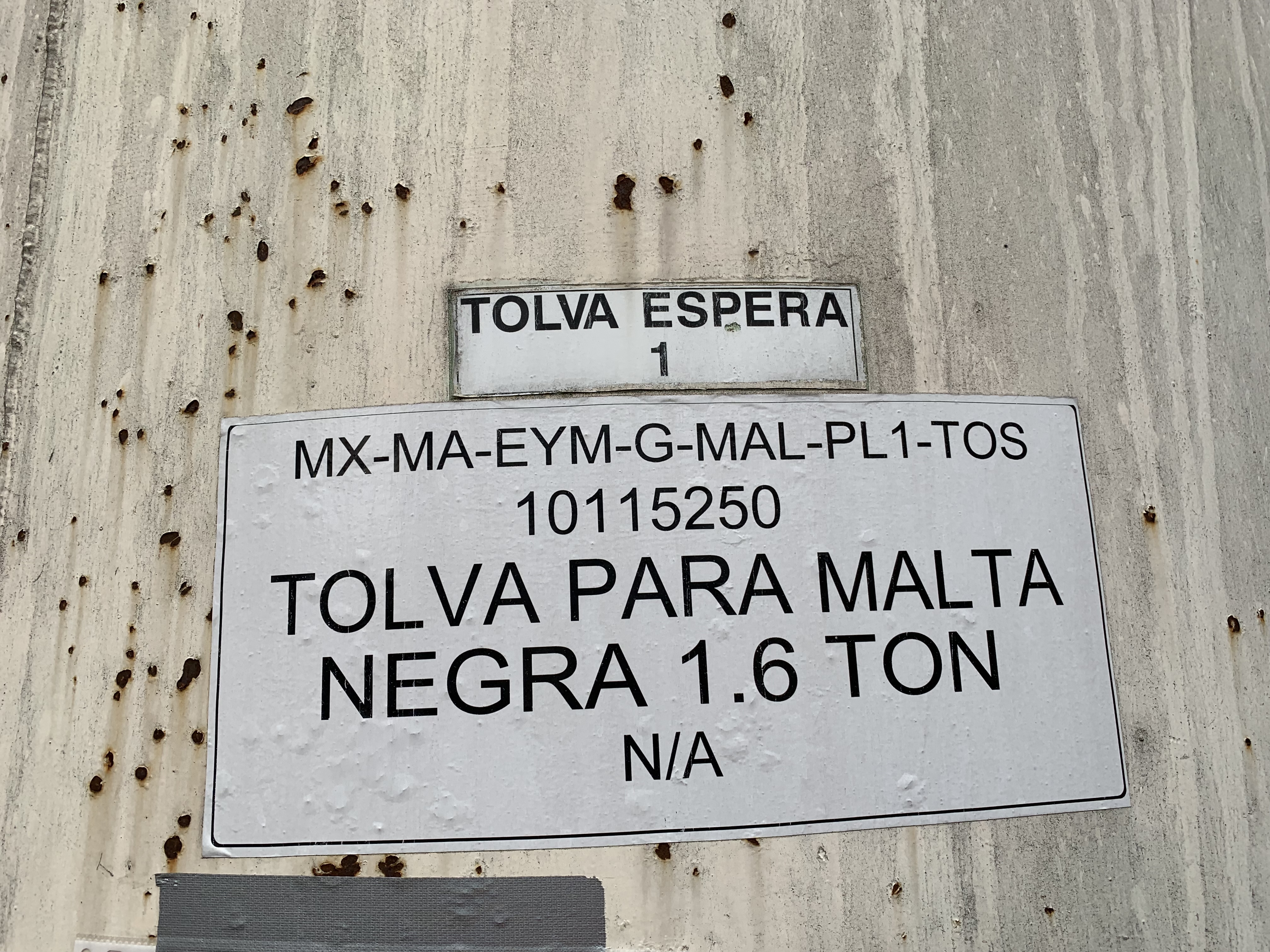 Lote 254 - Tolva metálica 1 de espera para adecuación malta (negra) - Imagen 2