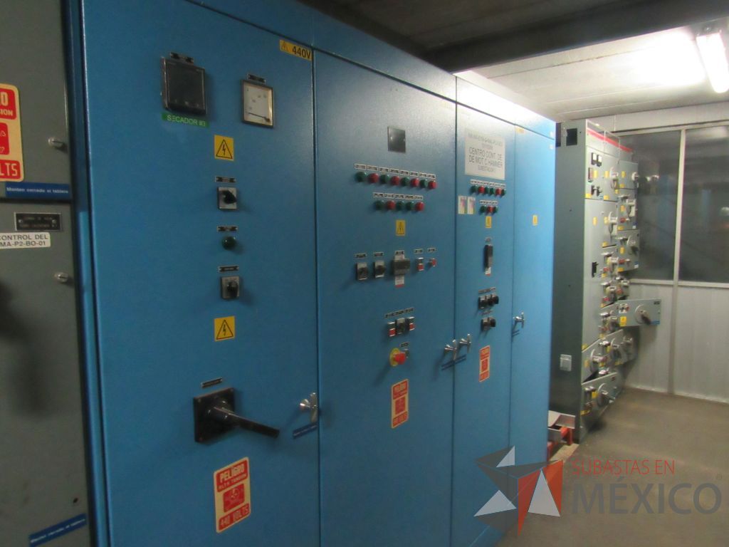 Lote 108A - Centro de controles de motores y tablero de control del secador