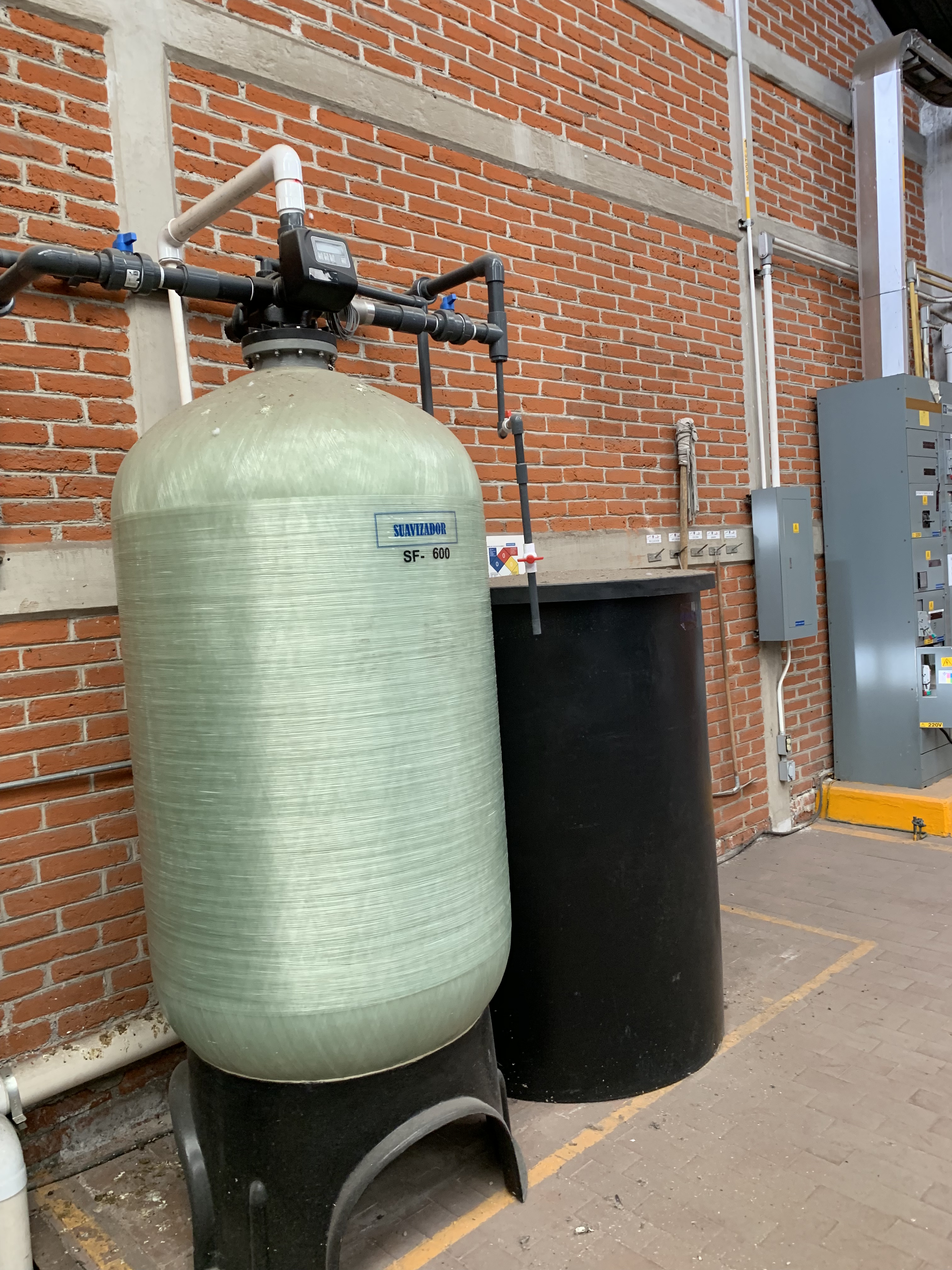 Lote 260 - Equipos de suavizacion de agua sf-600 nuevos, capacidad 900 kg cada tanque - Imagen 3