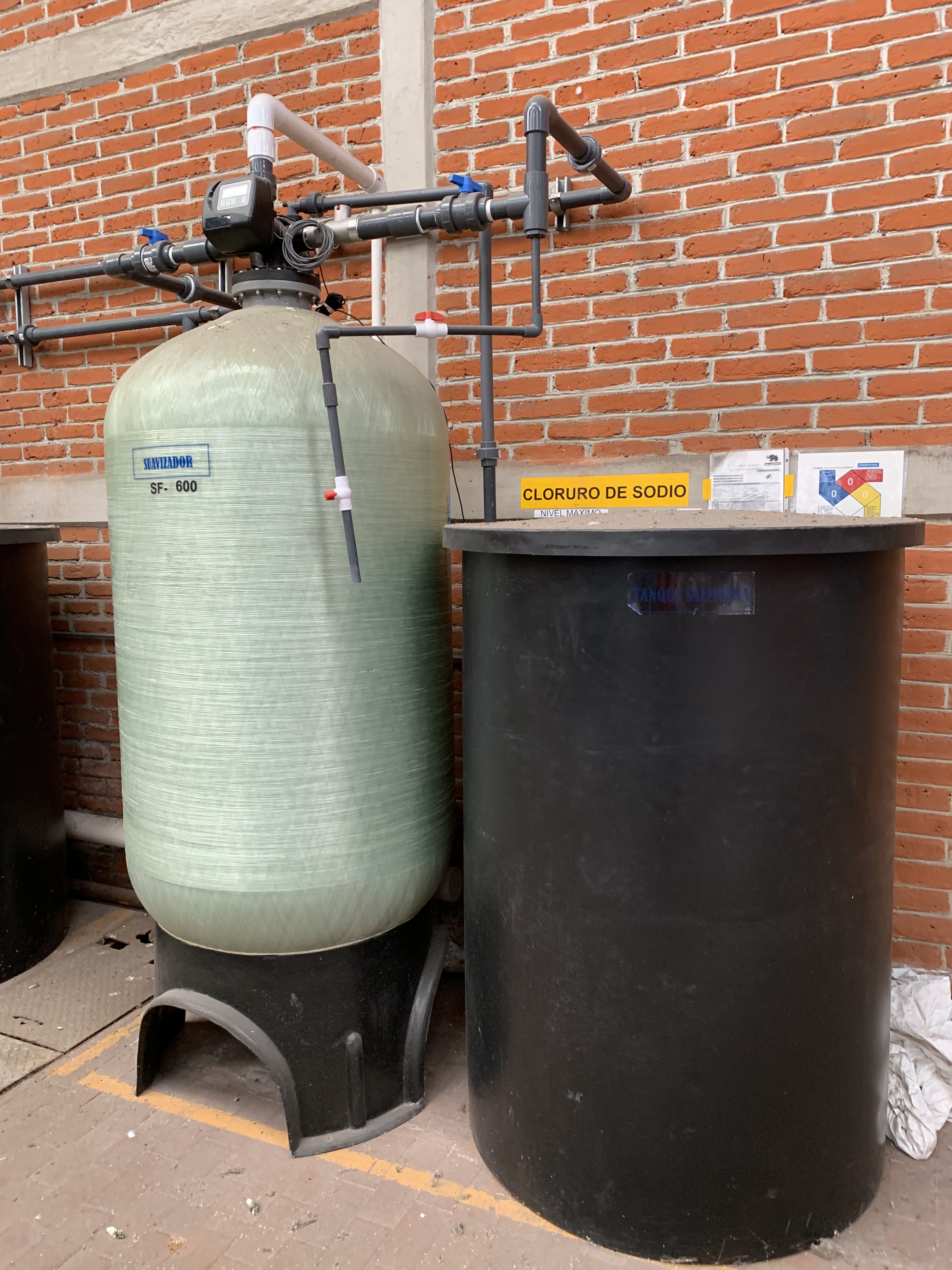 Lote 260 - Equipos de suavizacion de agua sf-600 nuevos, capacidad 900 kg cada tanque - Imagen 4