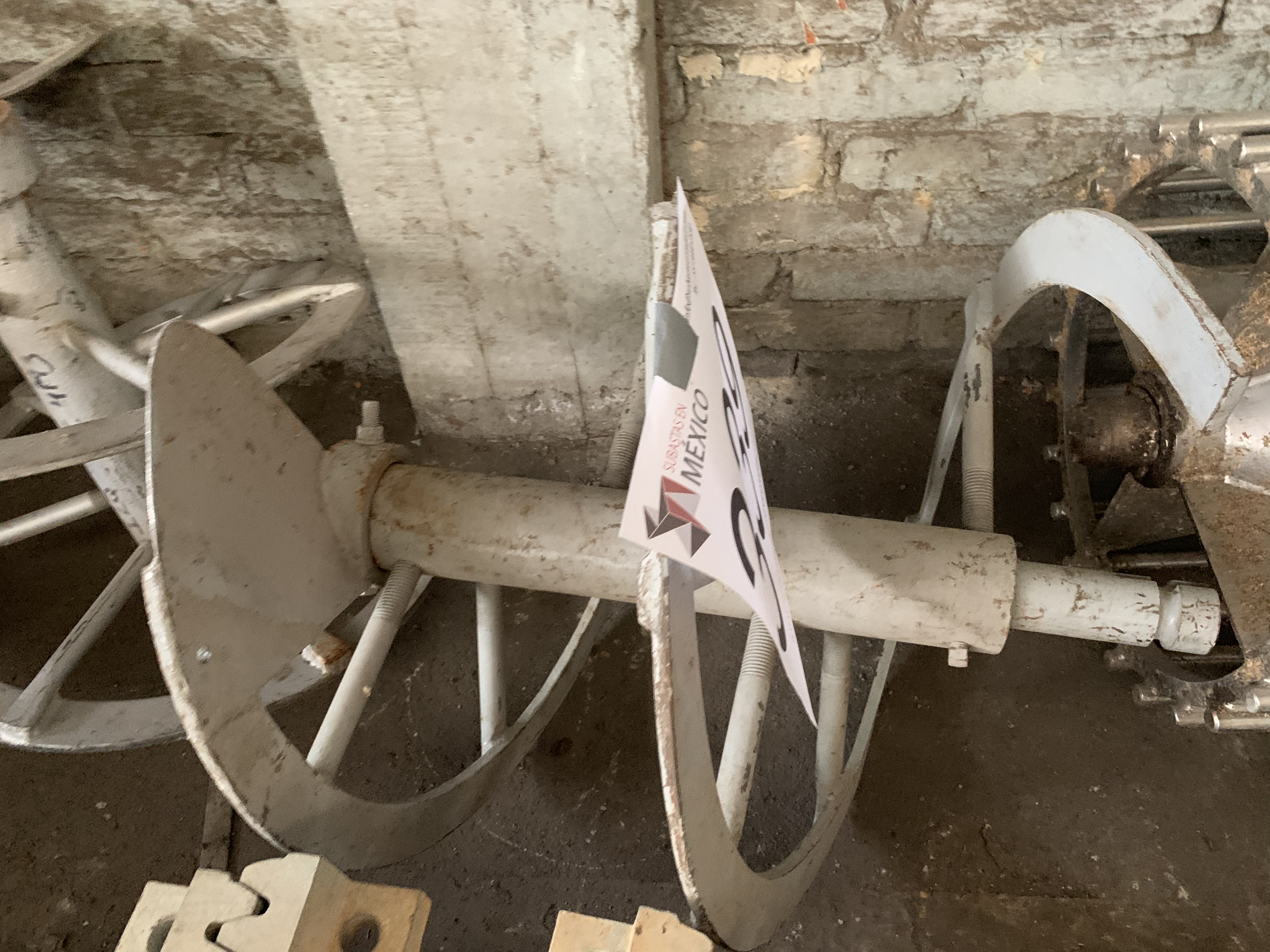 Lote 339 - Sin fin de 21 pulg X 25.5 pulg largo X 3/4” derecho, para secador