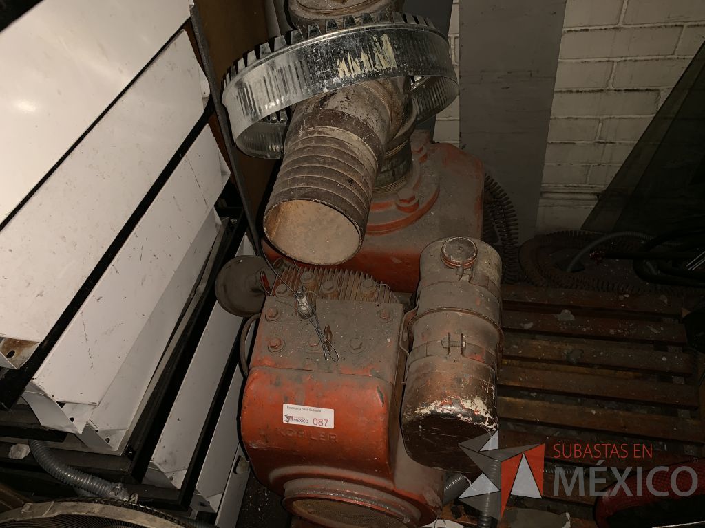 Lote 014 - Motobomba, Escalerilla de Aluminio, Rollos de Cable, Tubería, Estructura para Banco de Baterías - Imagen 89