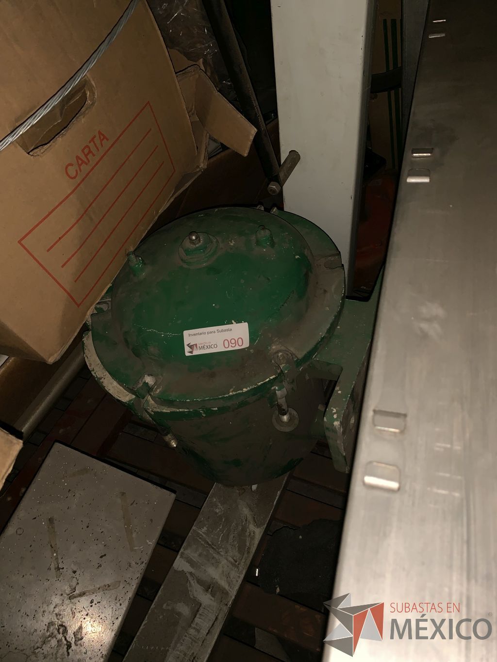 Lote 015 - Transformador Seco 75 KVA de 480 a 220, Compresor, Hidroneumático, Motores, ,etc. - Imagen 6