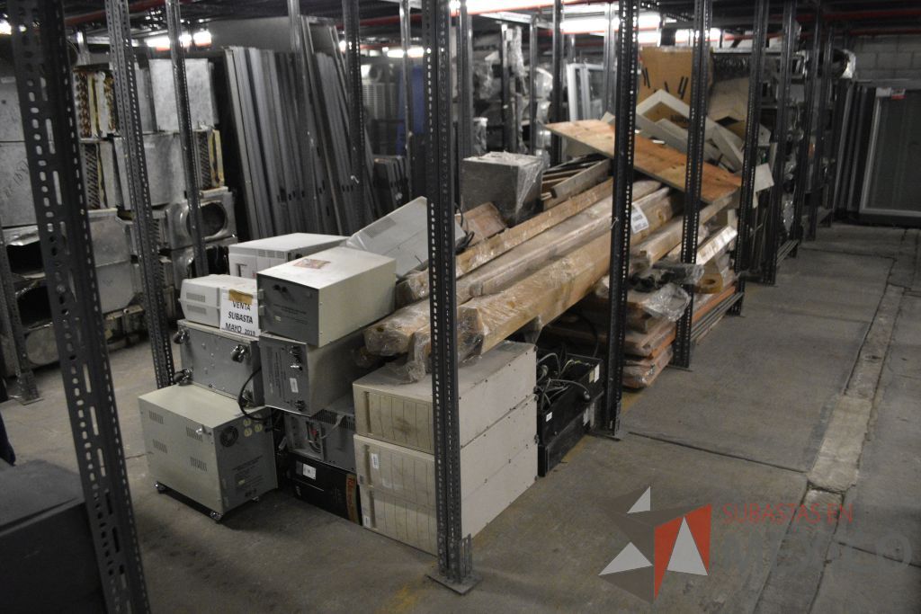 Lote 008 - UPS´s, Bancos de Baterías, Reguladores, Mamparas, Sillones - Imagen 6