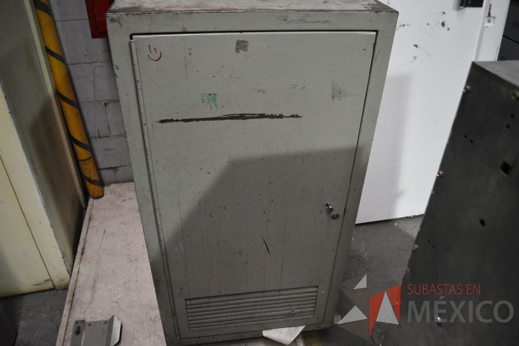 Lote 004 - Cortina Metálica, 2 Puertas Blindadas, Contenedores Metálicos - Imagen 26