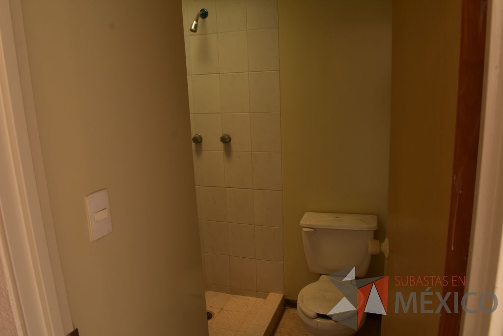 Lote 001 - Casa Habitación ubicada en Tecámac, 3 niveles, 4 recámaras, 2 baños y medio - Imagen 25