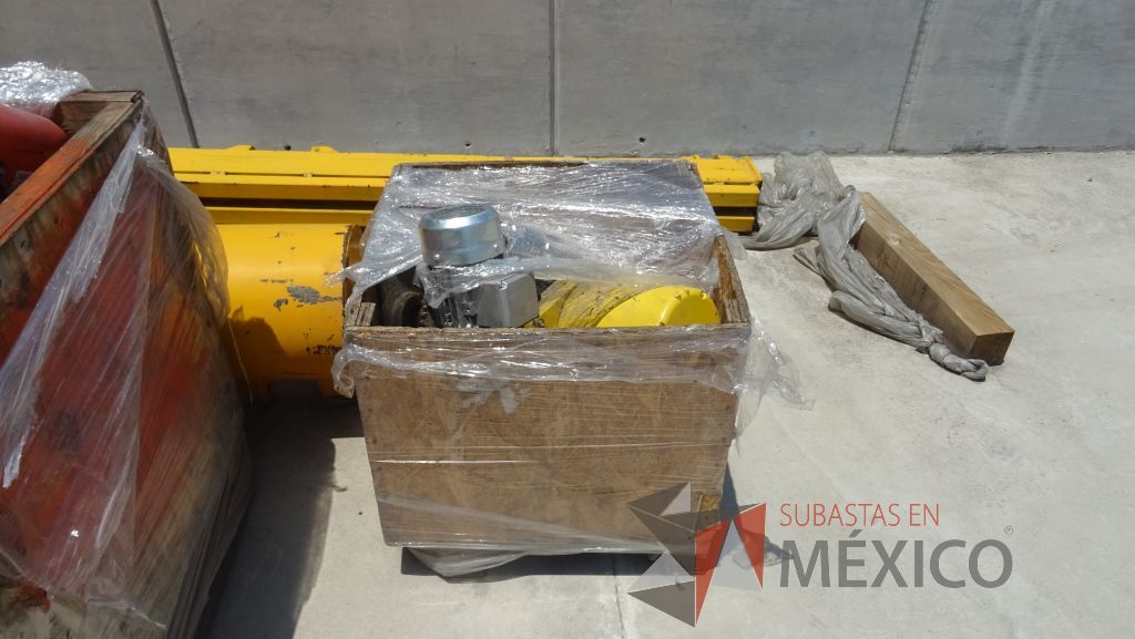 Lote 004 - Grua Tipo Jip Crane (Columna + Brazo), 2000 Lbs, con Polipasto Eléctrico de Cadena Marca Yale - Imagen 11