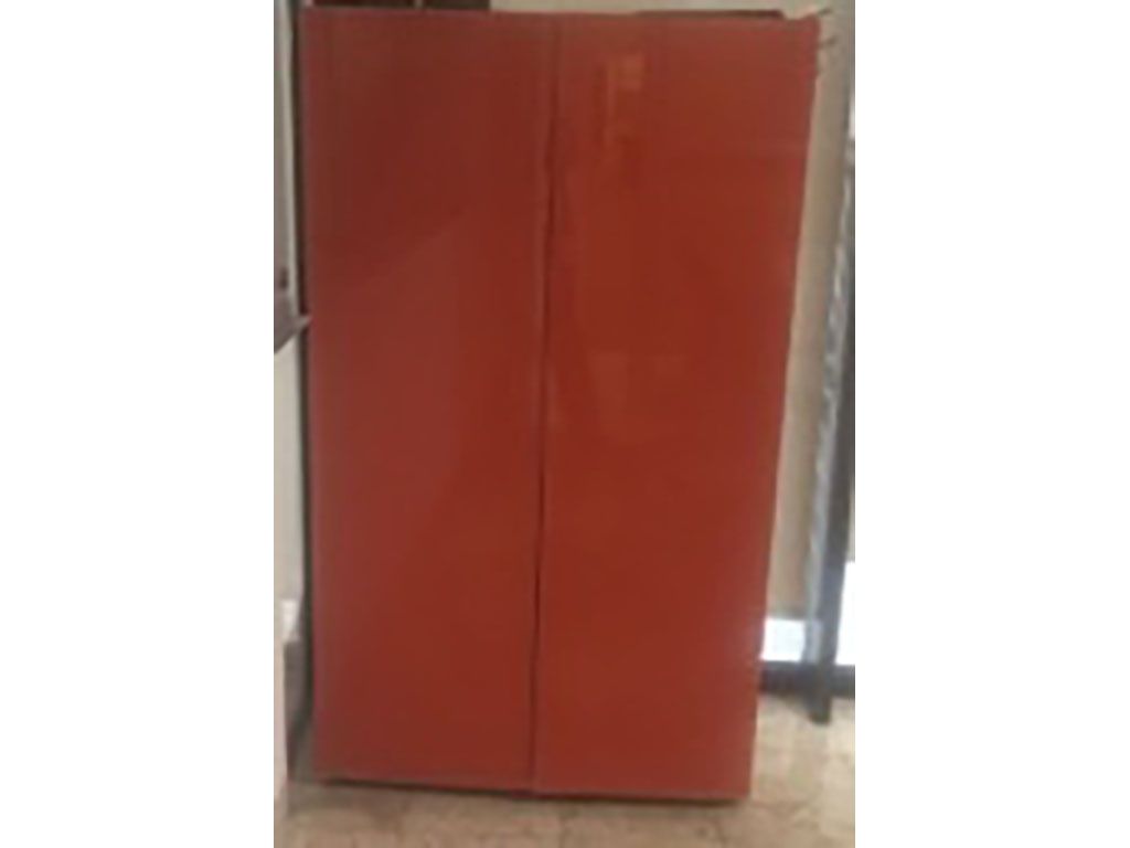 Lote 011 - Gabinete alto con 2 puertas