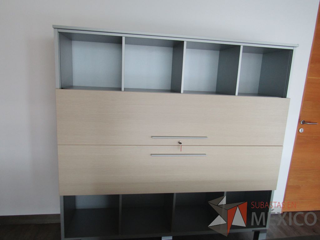 Lote 001 - Oficina de dirección, Escritorio, Archivero, Credenza - Imagen 9