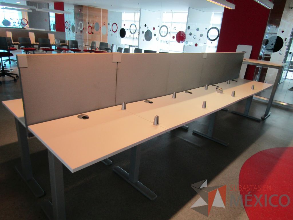 Lote 034 - Estación de trabajo para Call Center para 10 Personas y Mesa para Supervisor - Imagen 11