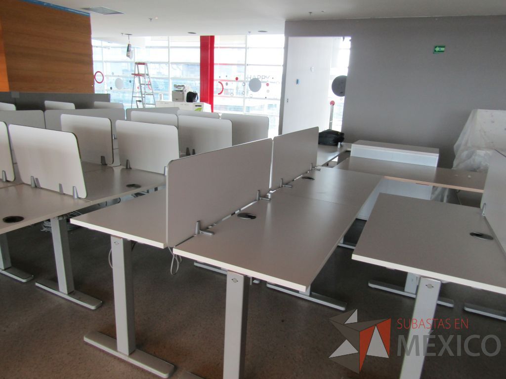 Lote 027 - 2 Estaciones de Trabajo Lineales, 4 y 2 Personas tipo Call Center - Imagen 8
