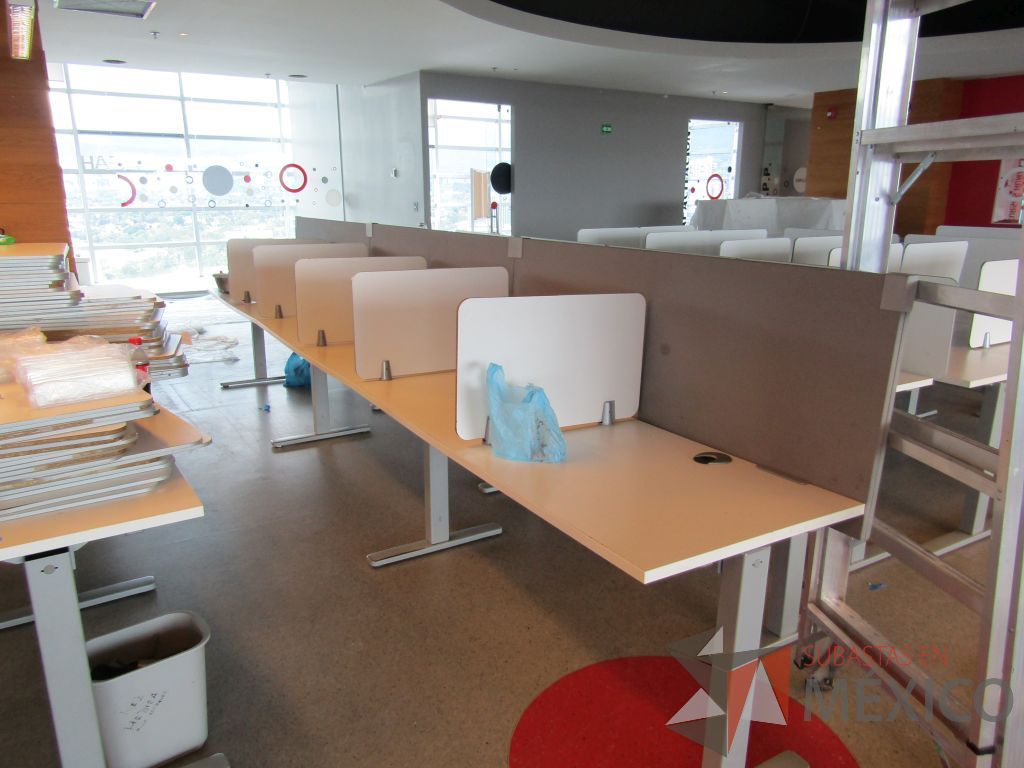 Lote 020 - Estación de Trabajo Lineal para 5 Personas tipo Call Center - Imagen 7