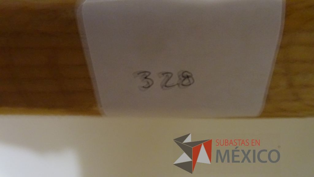 Lote 484 - 2 cubiertas de recepción de madera semicircular, una de ellas con un archivero de 2 cajones - Imagen 2