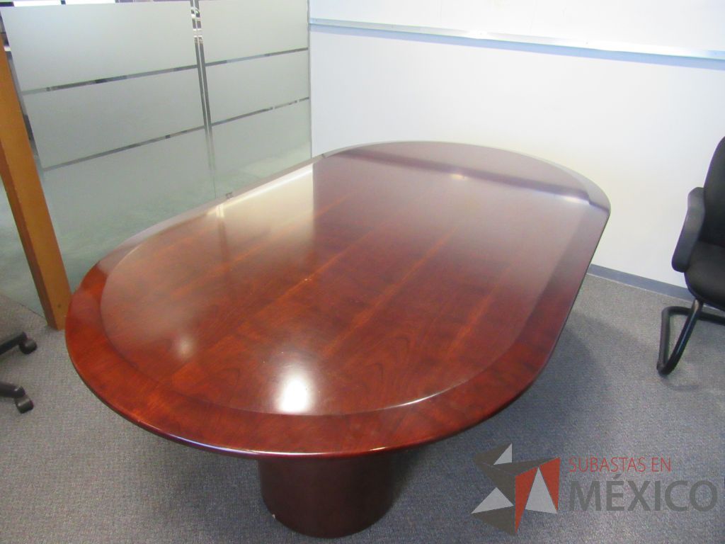 Lote 099 - Credenza con 10 cajones, escritorio para 1 persona, gabinete alto de 2 puertas y mesa de sala de juntas para 6 personas - Imagen 13