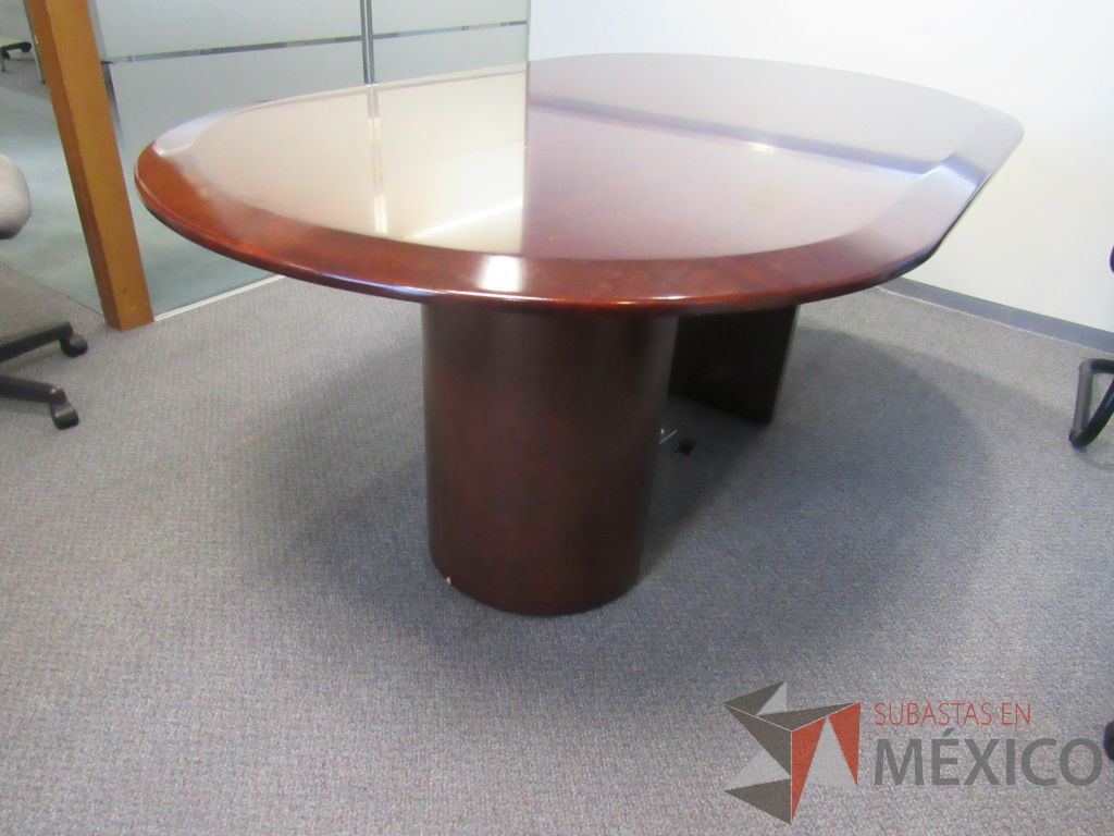 Lote 099 - Credenza con 10 cajones, escritorio para 1 persona, gabinete alto de 2 puertas y mesa de sala de juntas para 6 personas - Imagen 16