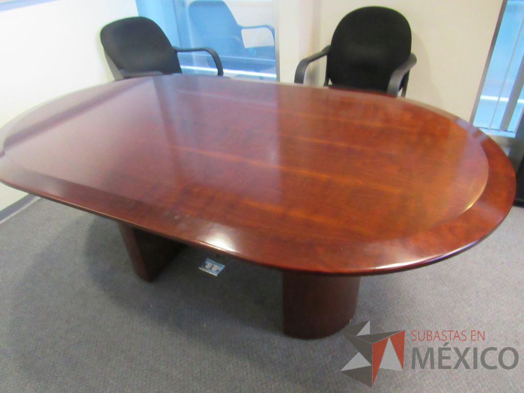 Lote 099 - Credenza con 10 cajones, escritorio para 1 persona, gabinete alto de 2 puertas y mesa de sala de juntas para 6 personas - Imagen 18