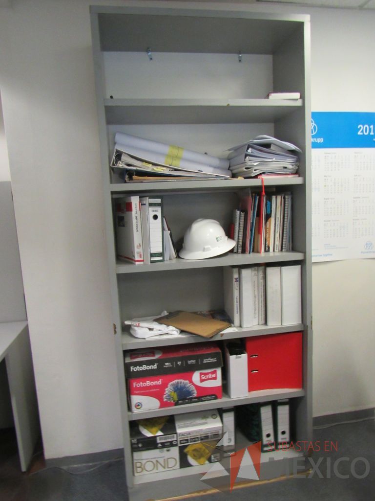 Lote 564 - Estación de trabajo para 2 personas con mampara y librero con 3 entrepaños - Imagen 11