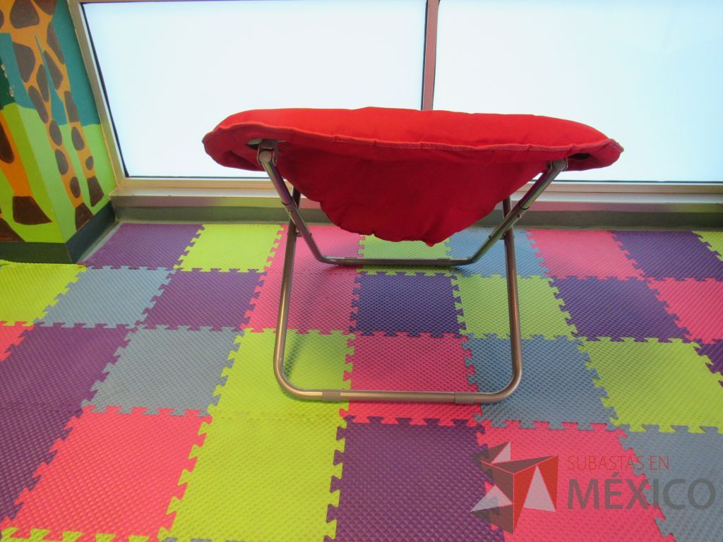 Lote 216 - 2 Puffs en forma de cuadrado y 2 sillones de tela - Imagen 9
