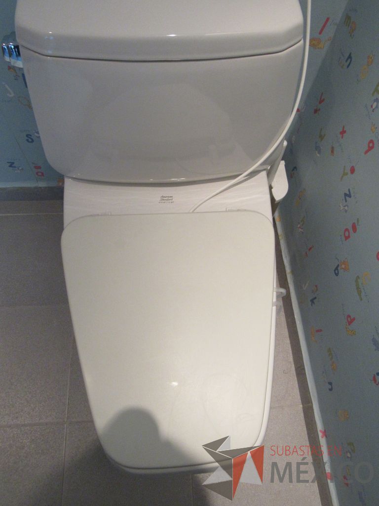 Lote 218 - Lavabo con mueble, taza de baño, cambiador de bebés y 5 persianas black - Imagen 16