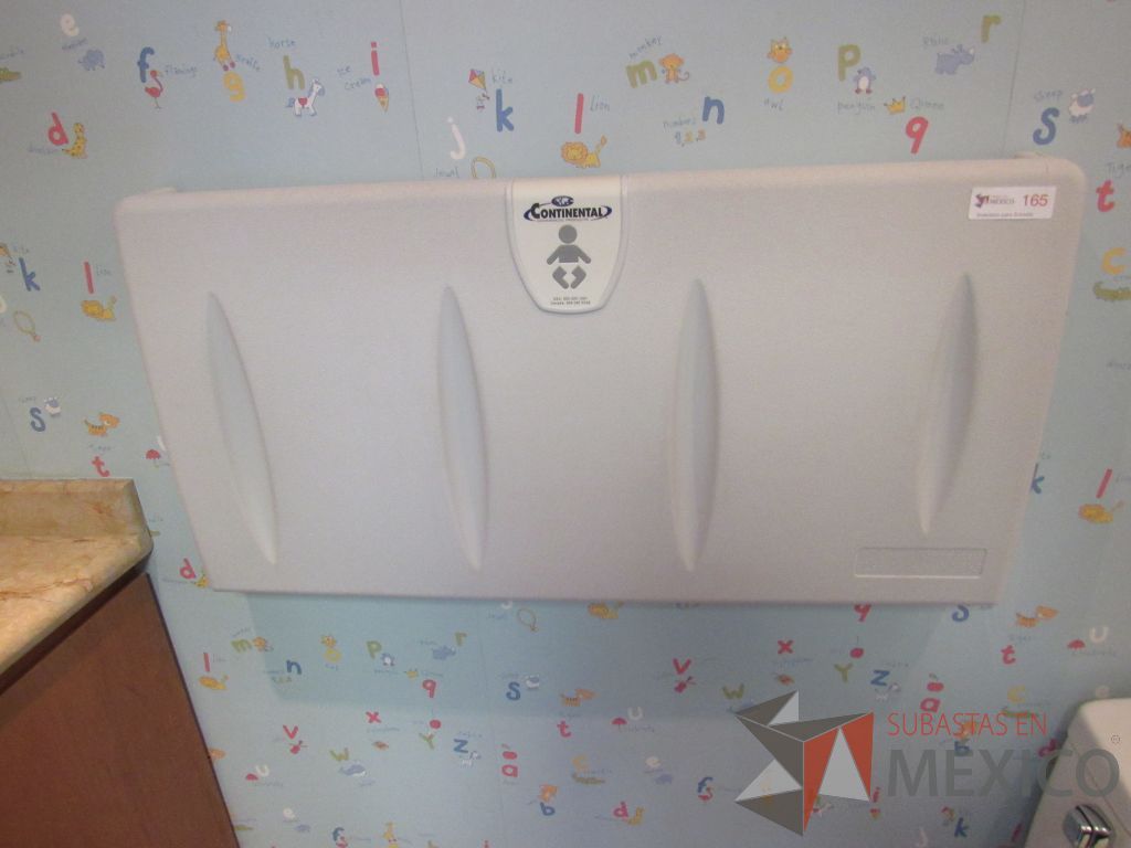 Lote 218 - Lavabo con mueble, taza de baño, cambiador de bebés y 5 persianas black - Imagen 22