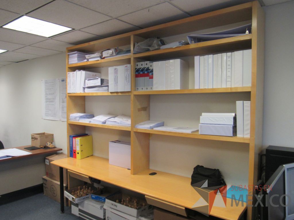 Lote 224 - Mesa de trabajo para 1 persona con cubierta colo café - Imagen 5