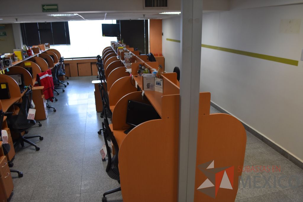 Lote 025 - Estación de trabajo para 18 personas tipo call center - Imagen 9