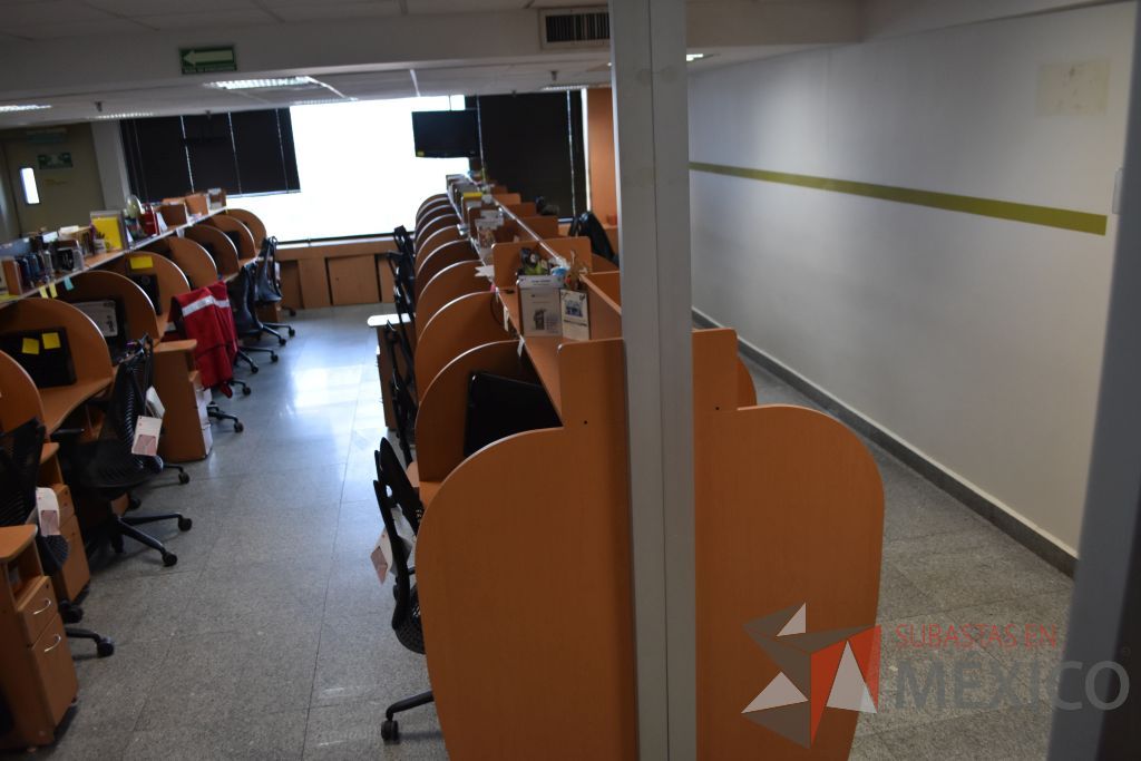 Lote 025 - Estación de trabajo para 18 personas tipo call center - Imagen 10