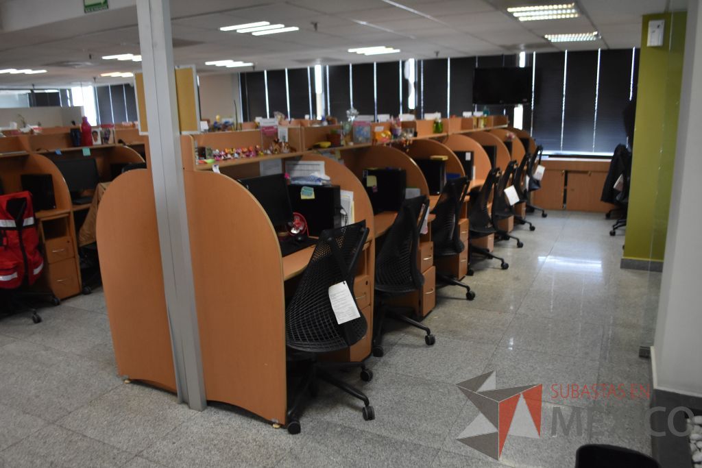 Lote 036 - 2 Estaciónes de trabajo para 14 personas tipo call center - Imagen 13
