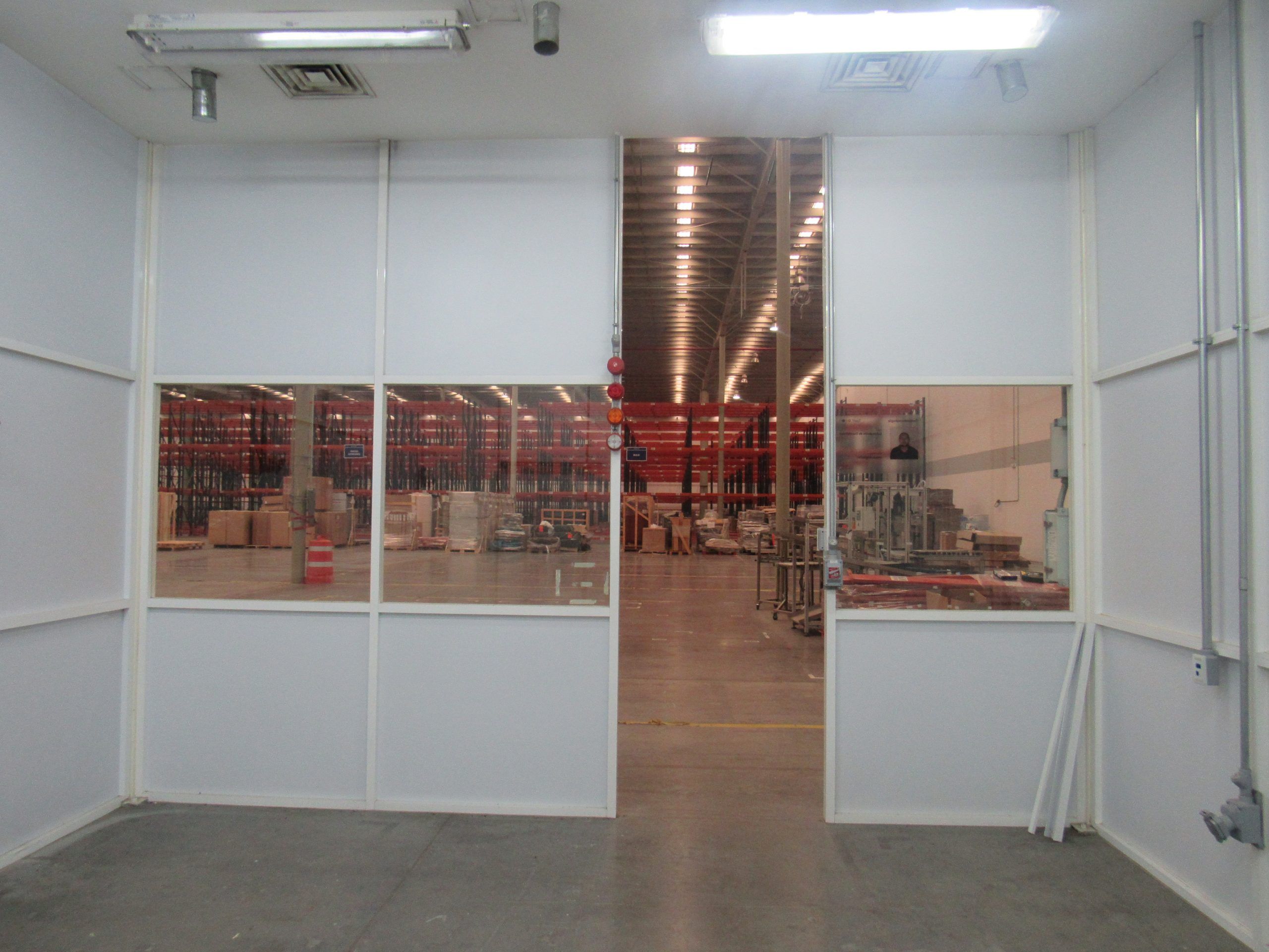 Lote 079 - Estructura Modular para Oficinas con Puertas y Ventanas,103 m2, 17.8 mts x 5.8 mts x 4.5 mts - Imagen 16