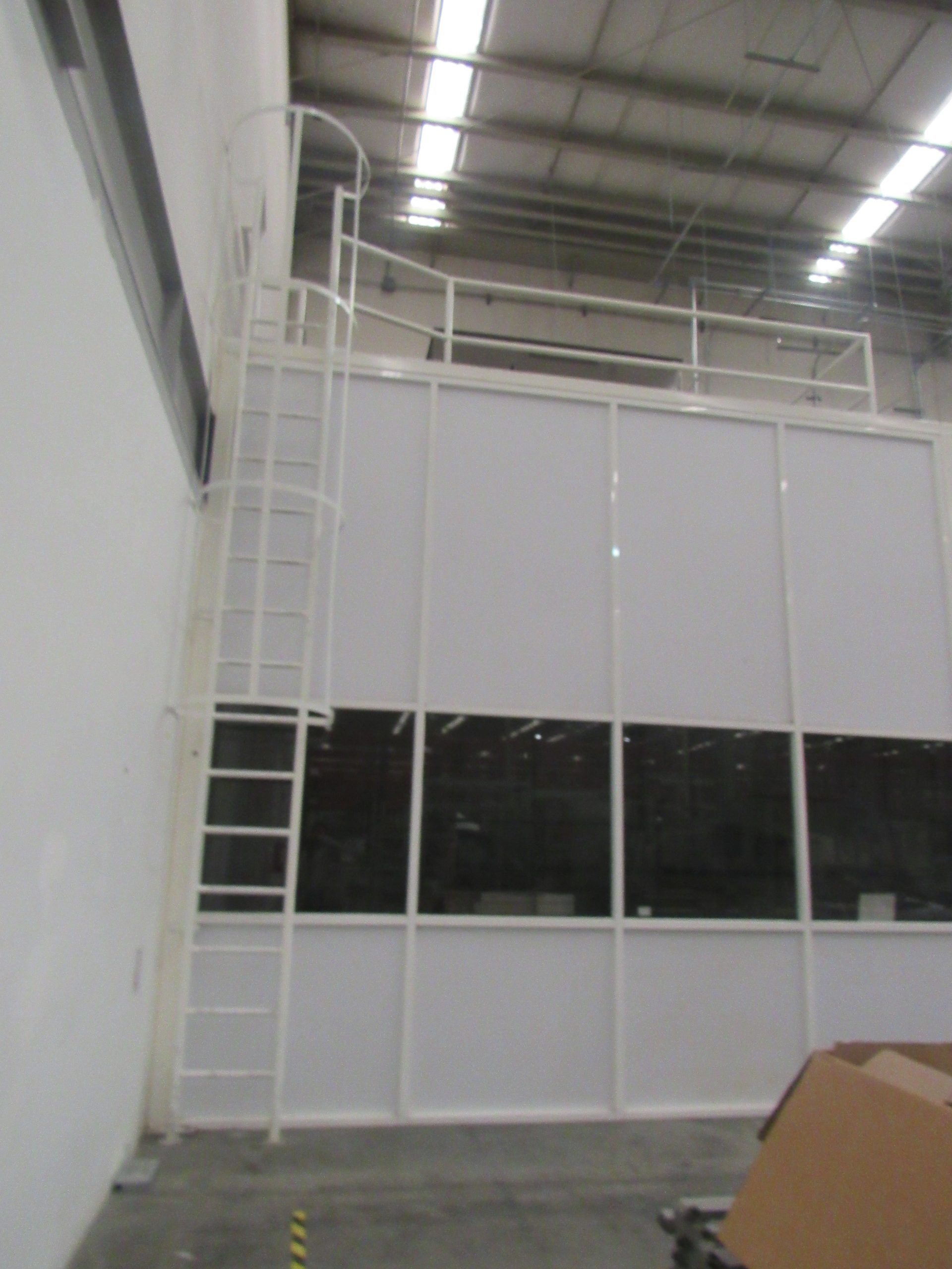 Lote 079 - Estructura Modular para Oficinas con Puertas y Ventanas,103 m2, 17.8 mts x 5.8 mts x 4.5 mts - Imagen 10