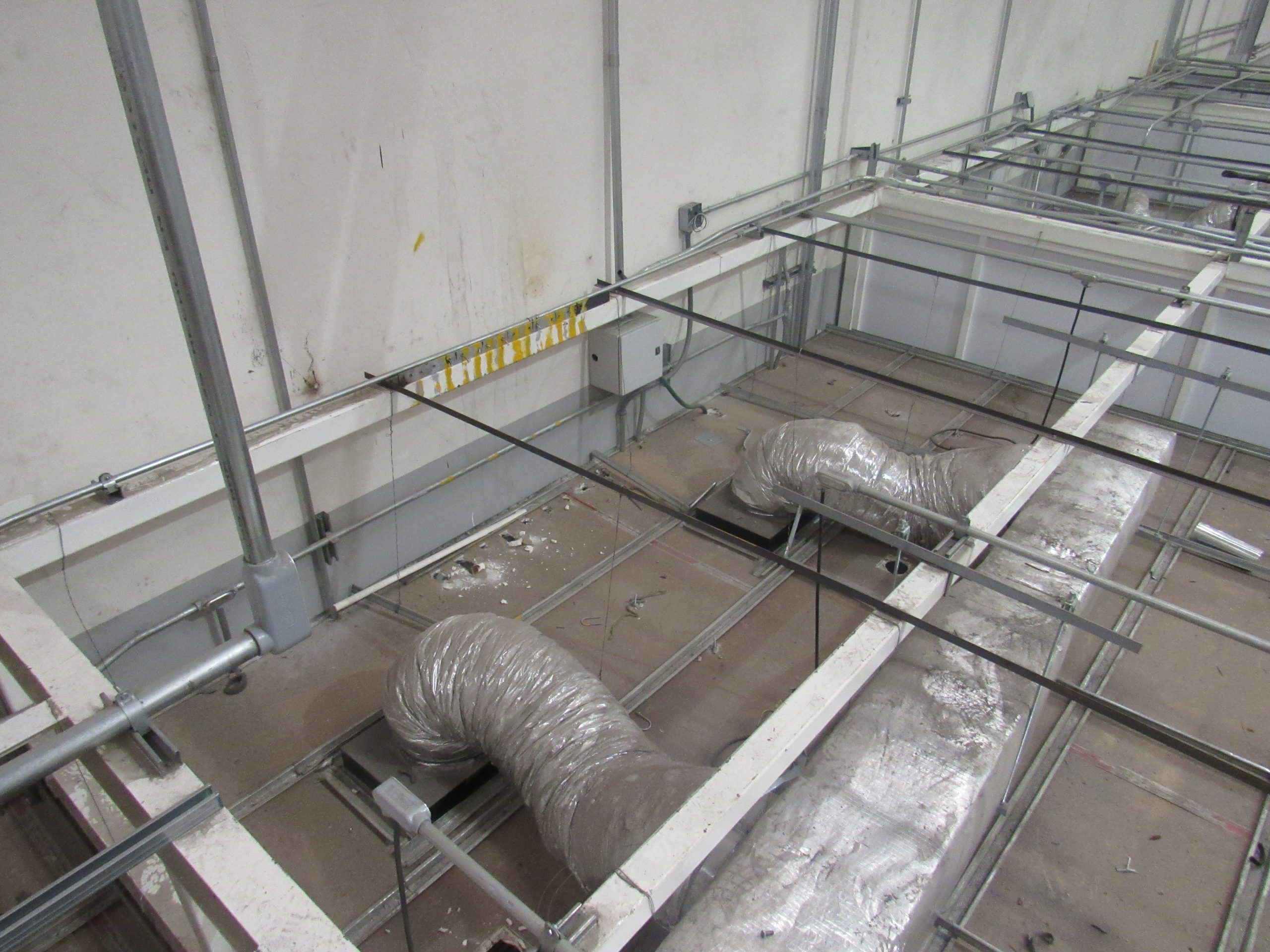 Lote 079 - Estructura Modular para Oficinas con Puertas y Ventanas,103 m2, 17.8 mts x 5.8 mts x 4.5 mts - Imagen 28
