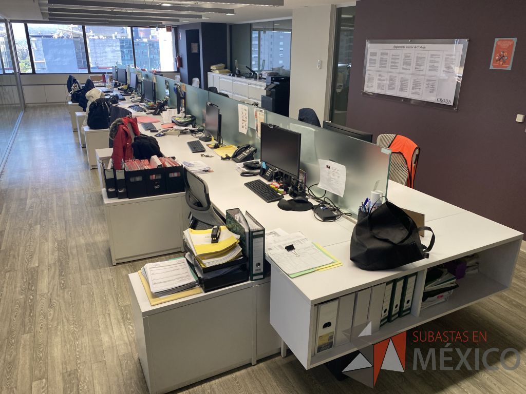 Lote 016 - Estación de trabajo para 14 personas con mampara división de vidrio - Imagen 20