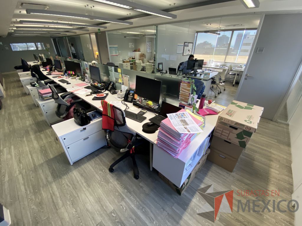 Lote 016 - Estación de trabajo para 14 personas con mampara división de vidrio - Imagen 14