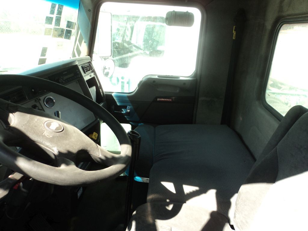 Lote 001 - Tractocamion Kenworth 2013 PX-8, Fuller 10 Vel., 40,000 lbs. - Imagen 9