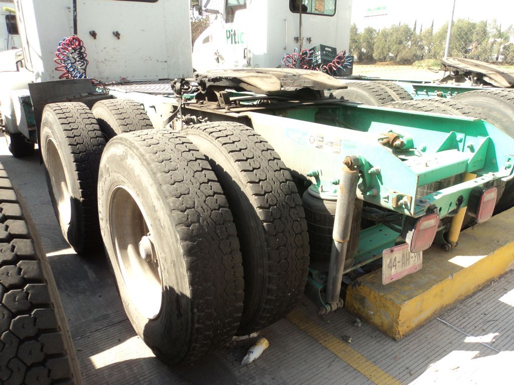 Lote 002 - Tractocamión Kenworth 2013 PX-8, Fuller 10 Vel., 40,000 lbs. - Imagen 12