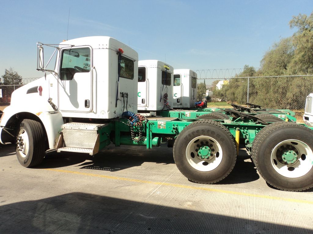 Lote 004 - Tractocamión Kenworth 2013 PX-8, Fuller 10 Vel., 40,000 lbs. - Imagen 14