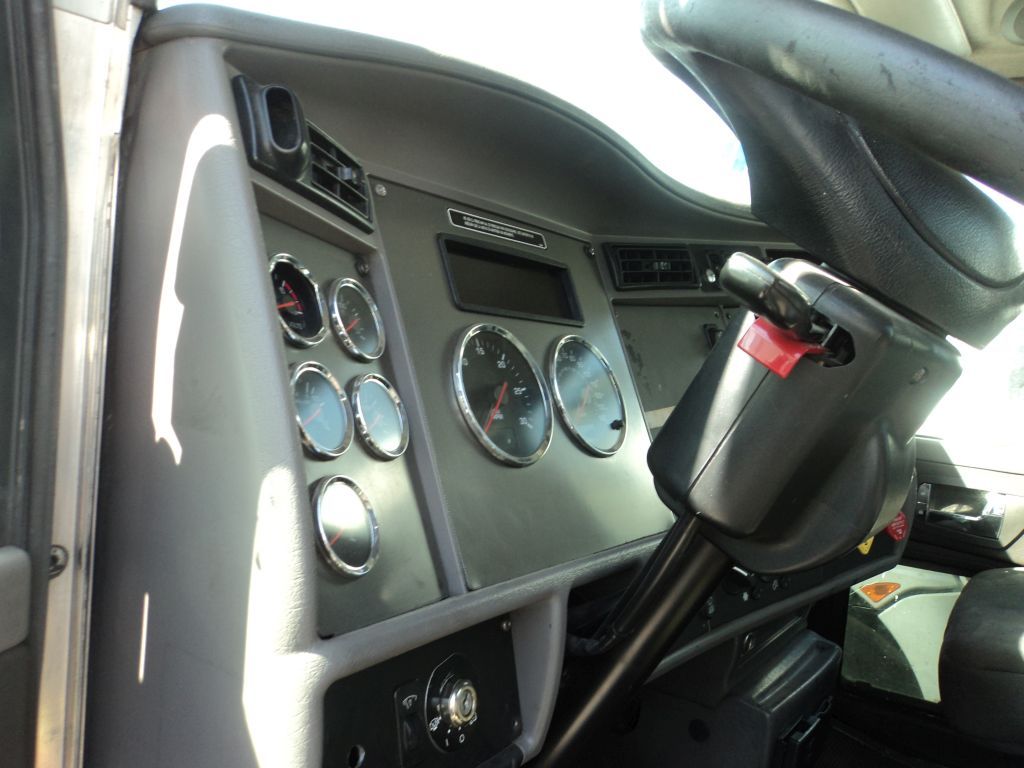 Lote 004 - Tractocamión Kenworth 2013 PX-8, Fuller 10 Vel., 40,000 lbs. - Imagen 7