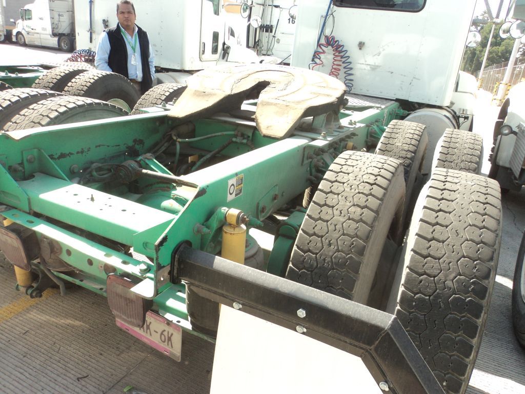 Lote 005 - Tractocamión Kenworth 2013 PX-8, Fuller 10 Vel., 40,000 lbs. - Imagen 12