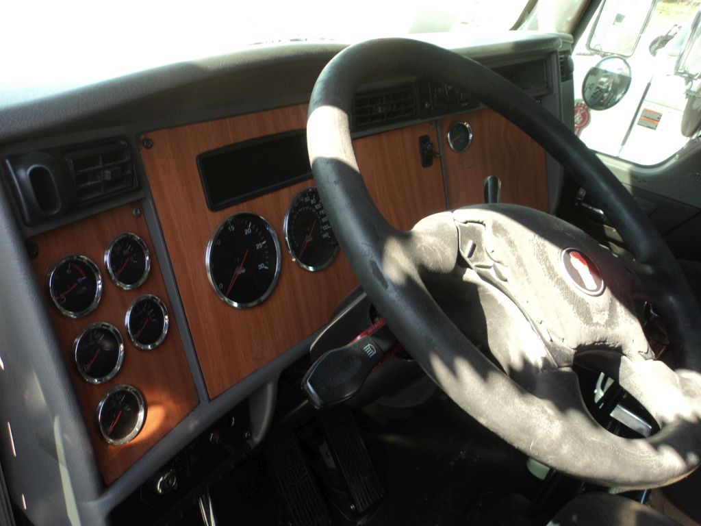 Lote 005 - Tractocamión Kenworth 2013 PX-8, Fuller 10 Vel., 40,000 lbs. - Imagen 9
