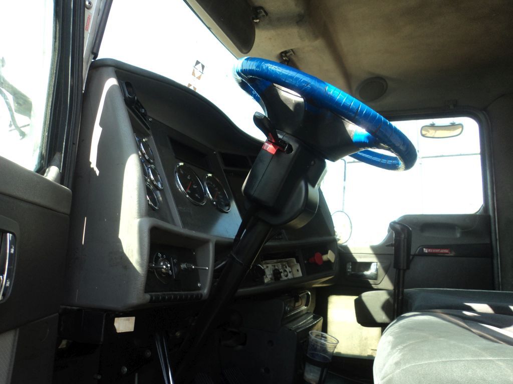 Lote 006 - Tractocamión Kenworth 2013 PX-8, Fuller 10 Vel., 40,000 lbs. - Imagen 8
