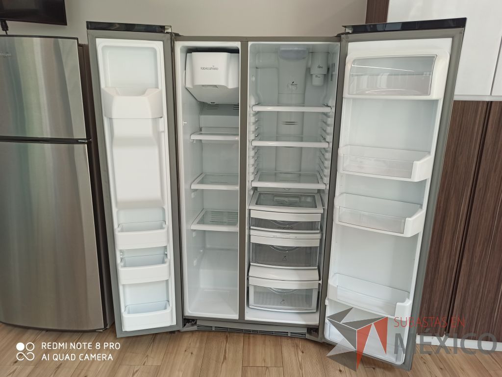 Lote 087 - Refrigerador marca Mabe ,con 2 puertas . Modelo: IOM23WGZGS - Imagen 11