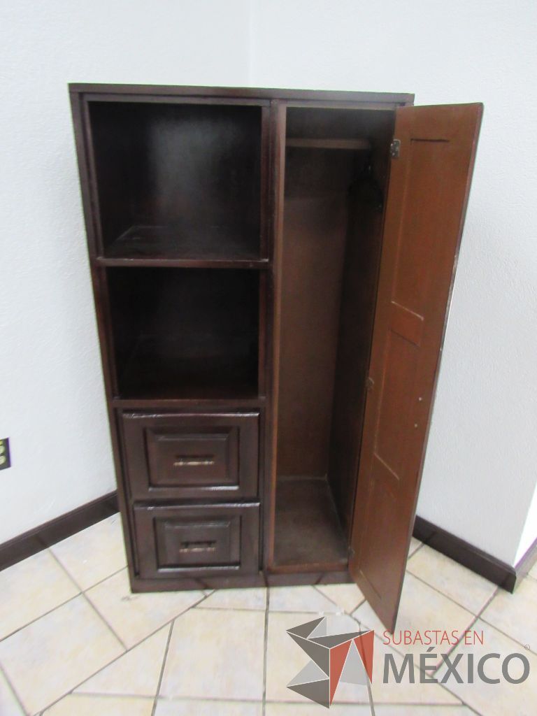 Lote 022 - Gabinete con 2 cajones y 1 puerta de madera color café - Imagen 7