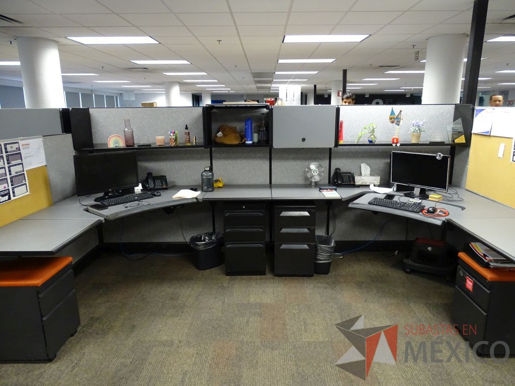 Lote 009- Estación de trabajo para 10 personas de mámpara alta - Imagen 11