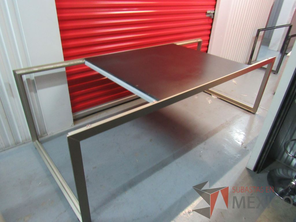 Lote 007 - Archivero vertical de 2 cajones y Base metálica para cubierta color café - Imagen 12