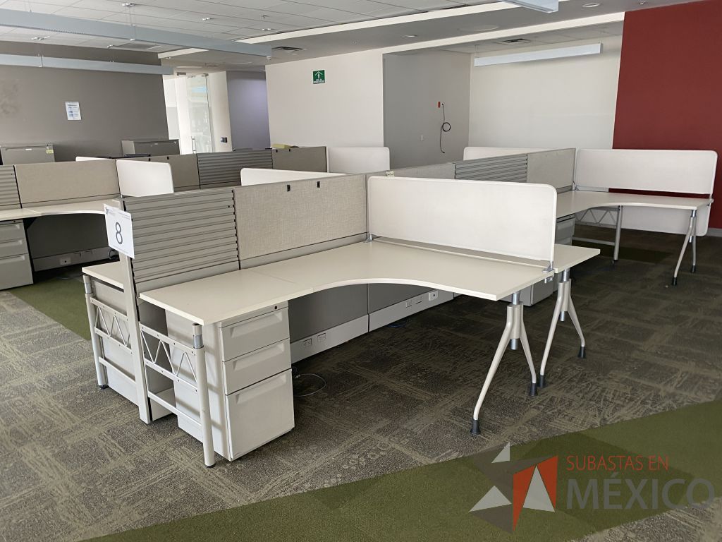 Lote 008 - Estación de trabajo para 6 personas con 6 archiveros verticales - Imagen 20